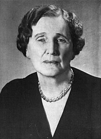 Martha Mabel Jansen, omstreeks 1953 afgeneem toe sy Haar Eksellensie, mev. E.G. Jansen, eggenote van die goewerneur-generaal van die Unie van Suid-Afrika was.