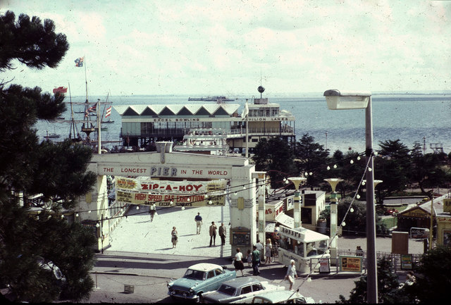 Southend Pier 1965 - geograph.org.uk - 1102942