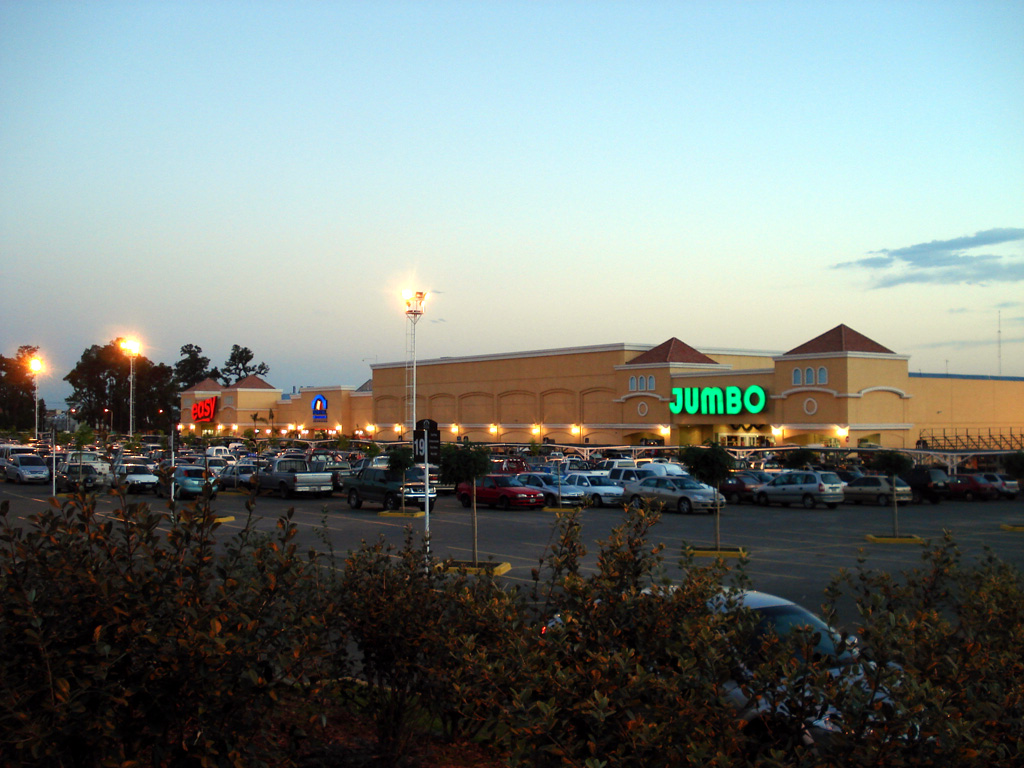 Portal Tucumán shopping exterior