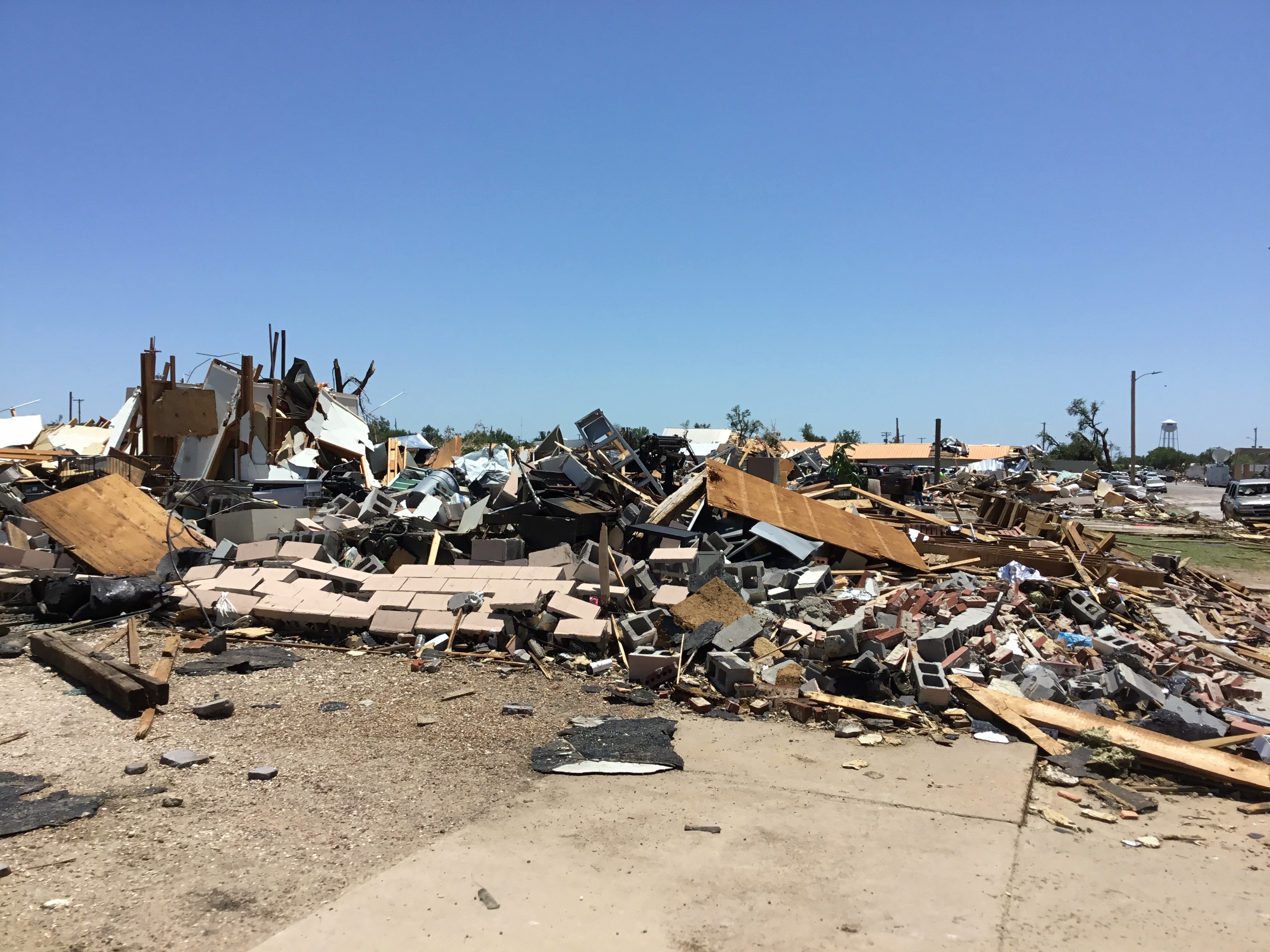 EF3 damage to Perryton Paper in Perryton, Texas