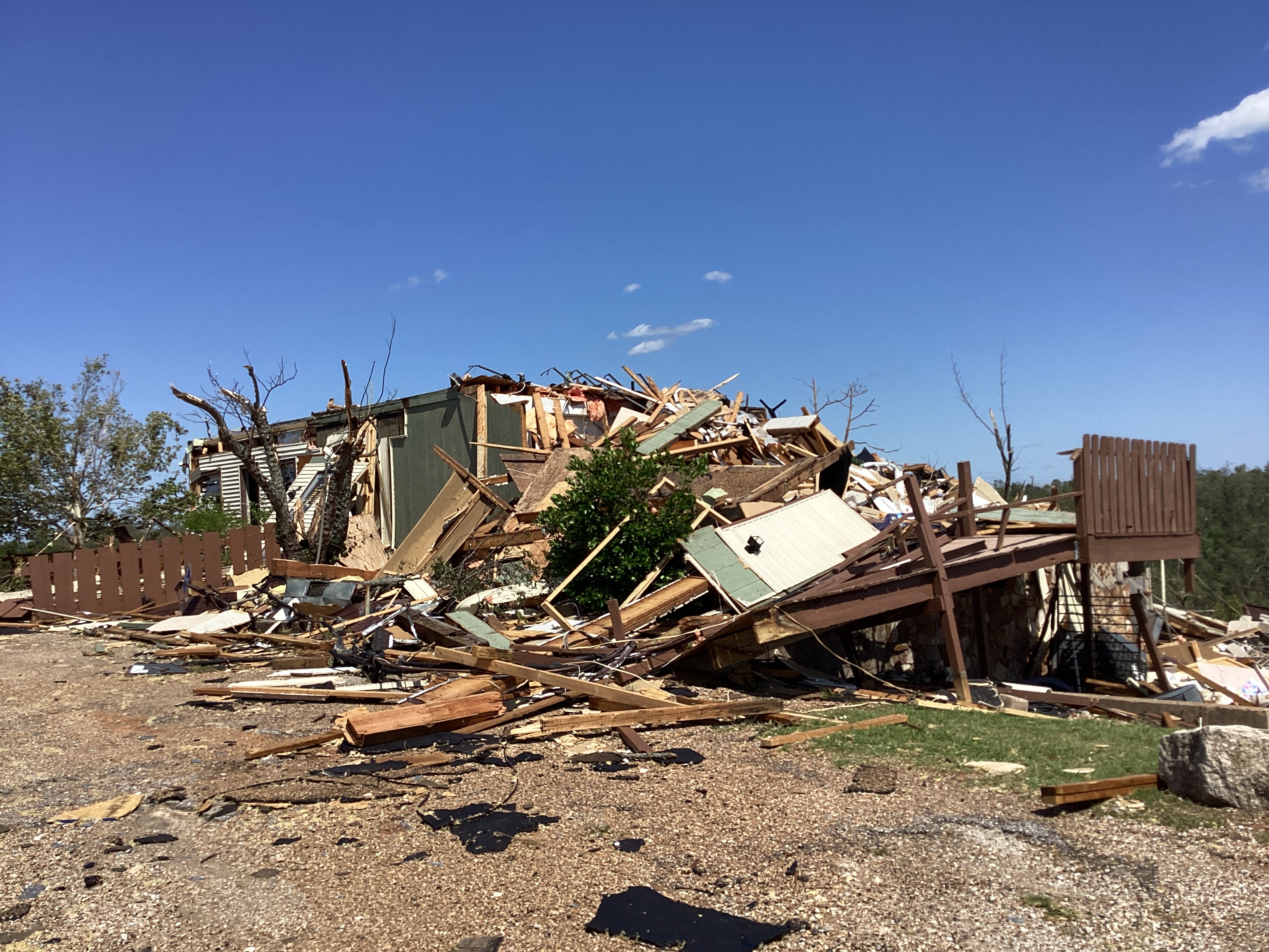 EF3 damage to the Briarcliff City Hall building in Briarcliff, Arkansas.