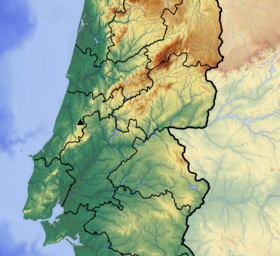 Emplacement de la serra da Senhora do Monte, dans la partie septentrionale du massif calcaire de l'Estrémadure.