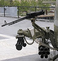 Typical اسلحه های UH-1