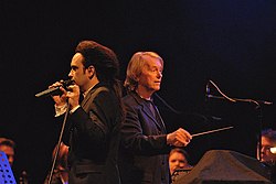 Alexander Veljanov (left), Ernst Horn (right) performing with the Neue Philharmonie Frankfurt in Berlin, 19 February 2007