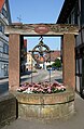 Galgbrunnen am alten Rathaus in Höfingen