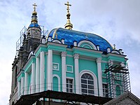 Строящийся храм в 2011 году