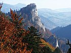 Sokolica[6](Pieniny) w Karpatach, na południu, przy granicy ze Słowacją