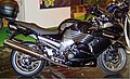 Чорний ZZR1400 із багажником