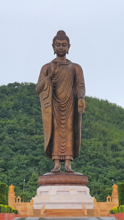 Phra Phutta Maha Metta, the tallest statue in the province