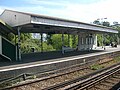 Waiting area at the northern end of the island platform.