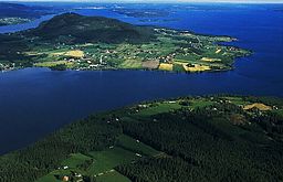 Hoverberg, Hoverberget och Bergsviken hösten 1996.