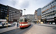 1960年代にワンマン運転への対応工事が実施された車両には専用塗装が施された（1970年代撮影）