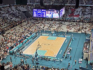 Le stade Pierre-Mauroy en configuration basket.