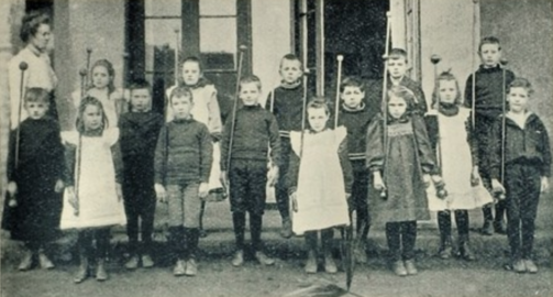 Missionaries' children at drill at the Hill School, Chongqing, before 1905