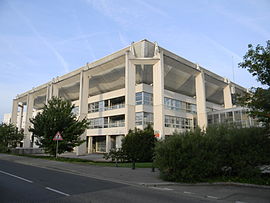 The town hall in Meyzieu