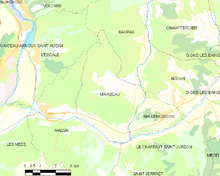 Carte élémentaire montrant les limites de la commune, les communes voisines, les zones de végétation et les routes