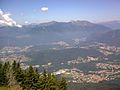 Panorama dalla vetta sul monte Tamaro e sulle colline a nord di Lugano