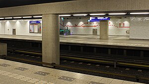 The platforms and track of Weesperplein metro station