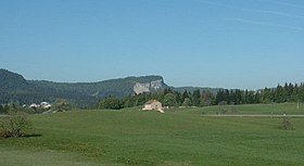 Vue du mont Fier depuis Prémanon.