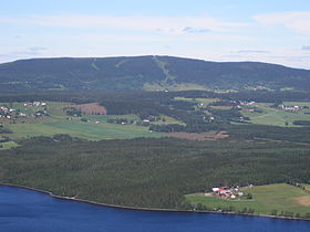 La montagne Almåsaberget en été