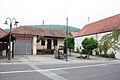 The village square with the fire brigade and the youth centre (Kellergeister)