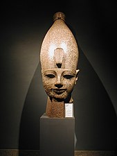 Tête d'une statue colossale d'Amenhotep III