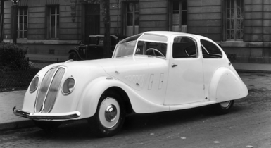 Renault Nervasport coupe with Aéroprofil bodywork by Gaston Grümmer (1934)