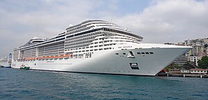 MSC Divina в Стамбуле, Турция