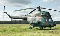 Um helicóptero Mil Mi-2, modelo usado pela força aérea da Letônia.