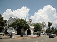 The colonial-era Penang State Museum once housed Penang Free School until 1927, when the school was relocated further inland.