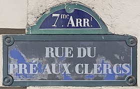 Voir la plaque.