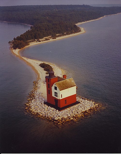 Het Round Island Lighthouse op Round Island in de Straat van Mackinac bij Michigan.