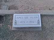 The grave site of James Lee Felton (1874–1932).