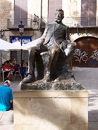 памятник А́нжель Гимера́ на Plaza St Josep Oriol в Барселоне