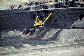 Mine de charbon à ciel ouvert (Wyoming, États-Unis).