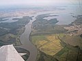 Guaíba, vue aérienne, avec Porto Alegre au fond.