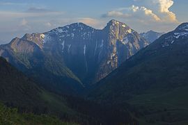 Vue de la face nord du mont Pécloz.