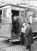 Passager sans masque se voyant refuser l'accès au tramway (Seattle, 1918).