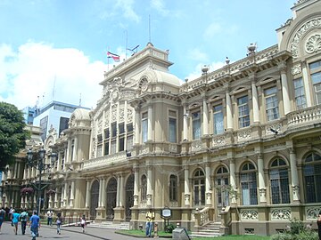 Edificio de Correos y Telégrafos de Costa Rica, construido en 1917, de estilo neo-renacentista neoclásico europeo, diseñado por el arquitecto español Luis Llach Llagostera. En 1980 fue declarado Reliquia de Valor Histórico y Arquitectónico. Alberga el Museo Filatélico Nacional de Costa Rica desde 1985.