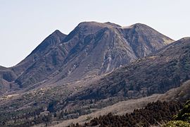 九重山の三俣山溶岩ドーム