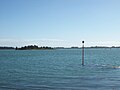 L'île Holavre vue de la pointe d'Arradon.