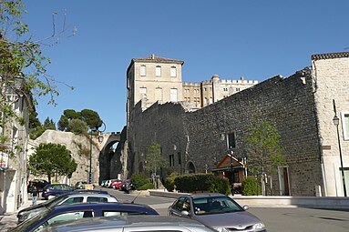 Le château d'Aramon