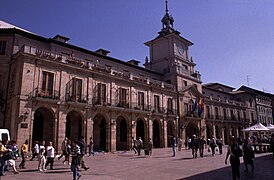 Ayto de Oviedo en 2003