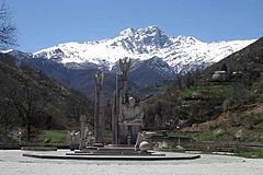 Monument to Garegin Nzhdeh with Khustup in the background