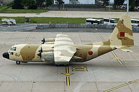 Un C-130H à l'aéroport de Paris-Orly en juin 2009.