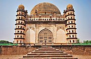 Gol Gumbaz in Bijapur (1656), another example built by a Deccan sultanate[287]