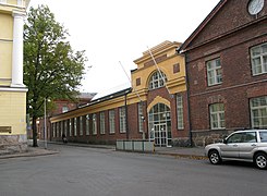 The old machinery workshop and armoury buildings have been renovated for the use of the Katajanokka elementary school.