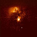 The Seyfert galaxy HE0450-2958, an unusual active galaxy in Caelum