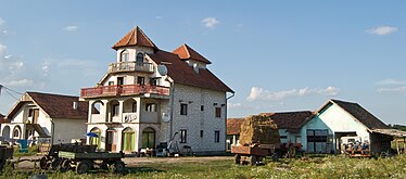 セルビア・ブルグルの家