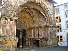 Depuis les rues François-Pellet et de la Basilique.